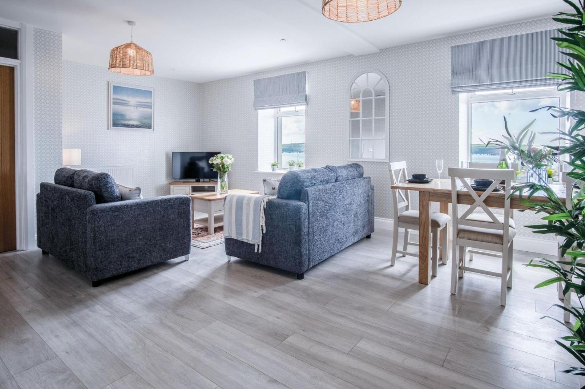 Haven View - 2 Bedroom - Apartment Milford Haven